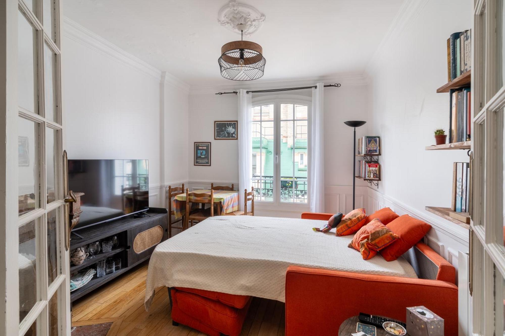 Appartement Chic 1bd With Balcony Picpus Parijs